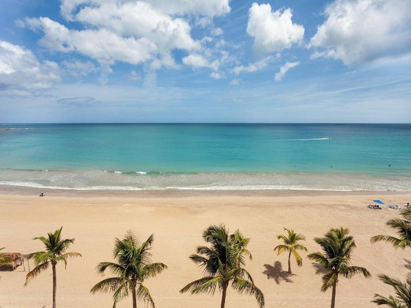 Courtyard Isla Verde Beach Resort image