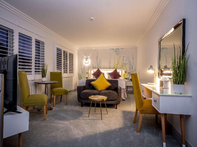 Best Western Plus White Horse Hotel image