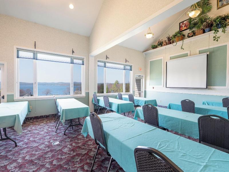 Fireside Inn & Suites Ocean's Edge