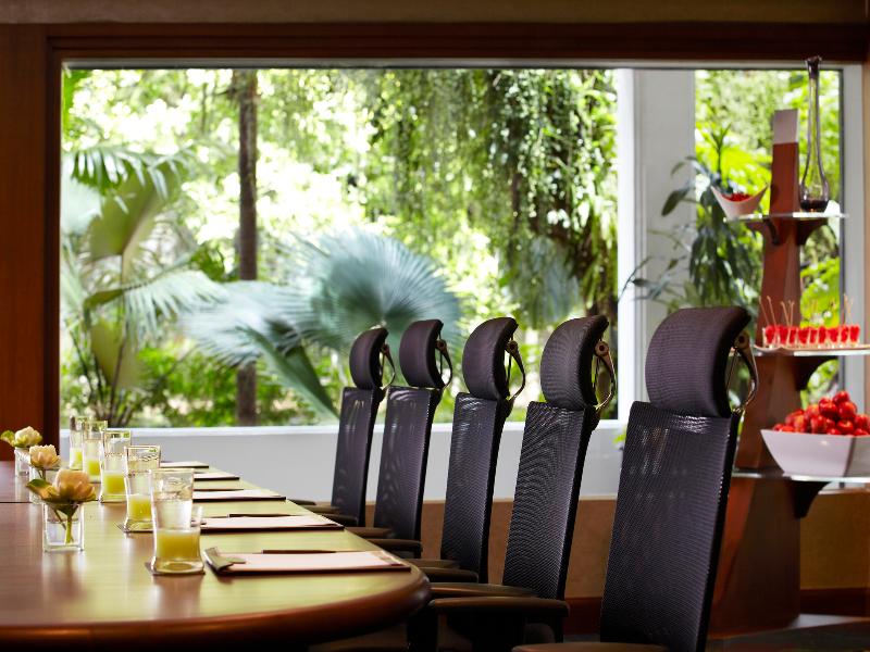 Anantara Riverside Bangkok Resort image