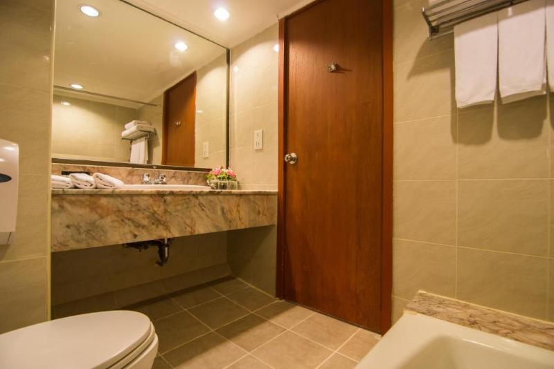 Bangkok Palace Hotel (SHA Extra Plus) image