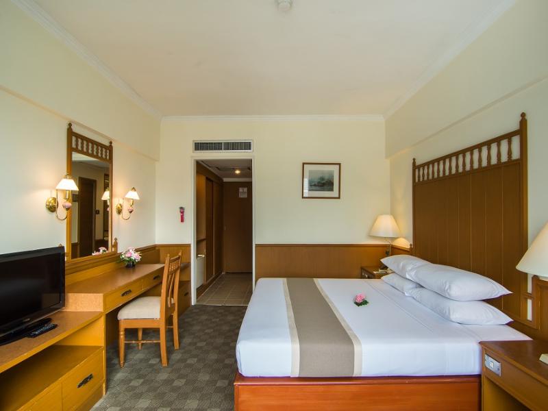 Bangkok Palace Hotel (SHA Extra Plus) image