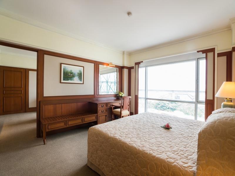 Bangkok Palace Hotel (SHA Extra Plus) image