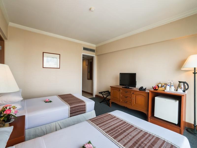 Bangkok Palace Hotel (SHA Extra Plus) image