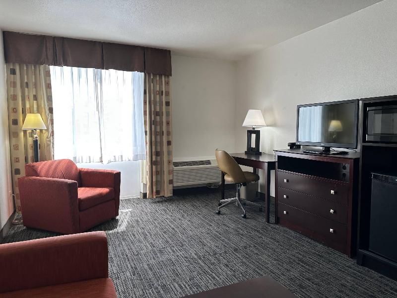 Quality Inn and Suites Everett image