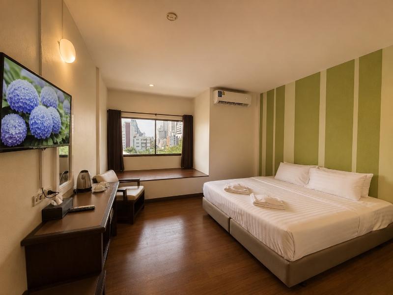 Woraburi Sukhumvit Hotel & Resort image
