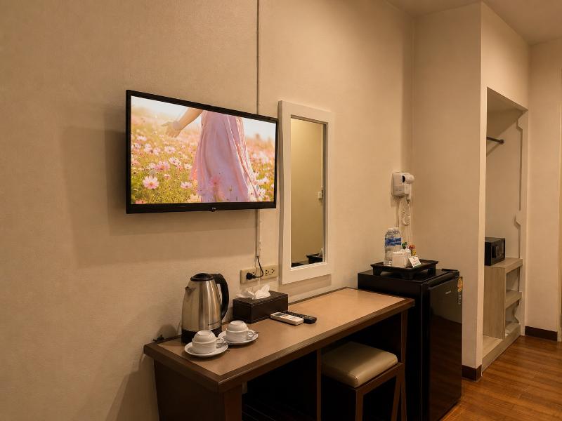 Woraburi Sukhumvit Hotel & Resort image