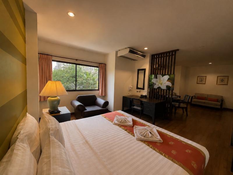 Woraburi Sukhumvit Hotel & Resort image
