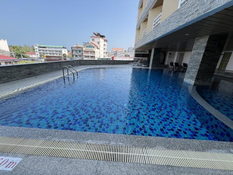City Beach Resort — general view