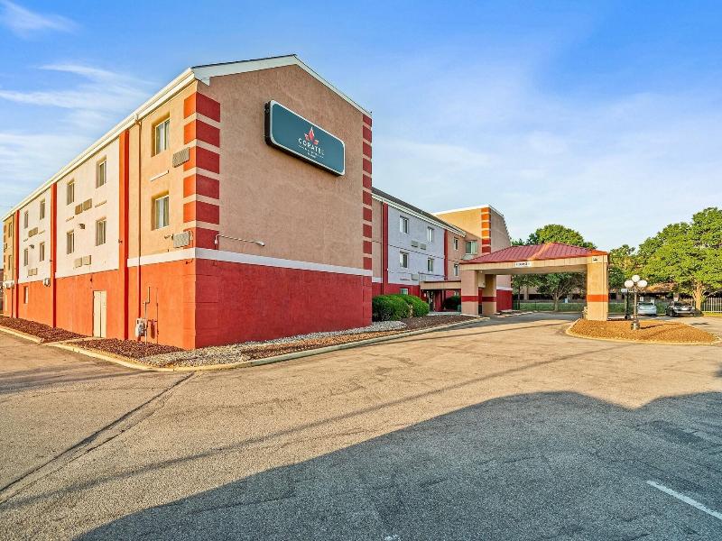 Coratel Plus Suites Wichita West Airport
