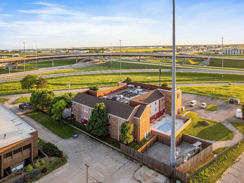 Coratel Plus Suites Wichita West Airport