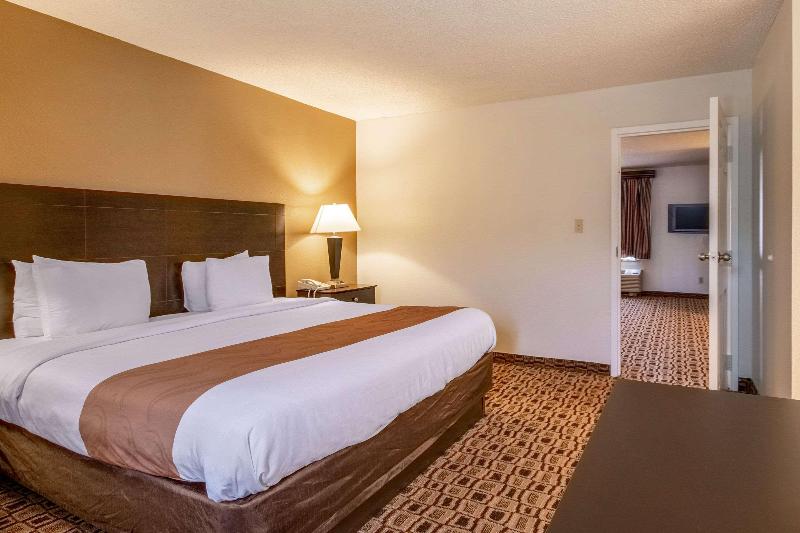 Coratel Plus Suites Wichita West Airport image