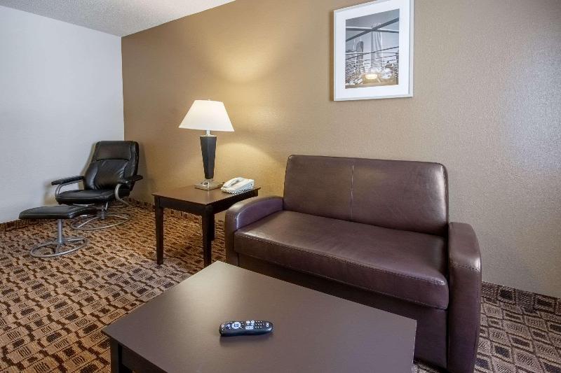 Coratel Plus Suites Wichita West Airport image