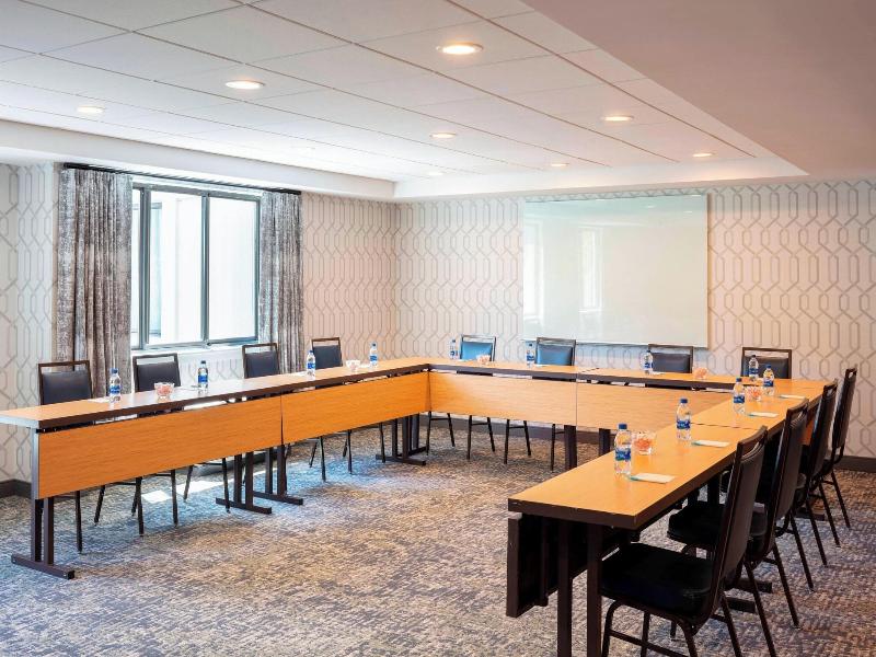 Fairfield Inn & Suites Providence Airport image