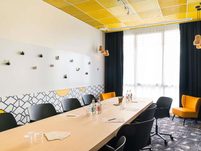 Novotel Paris Montparnasse image