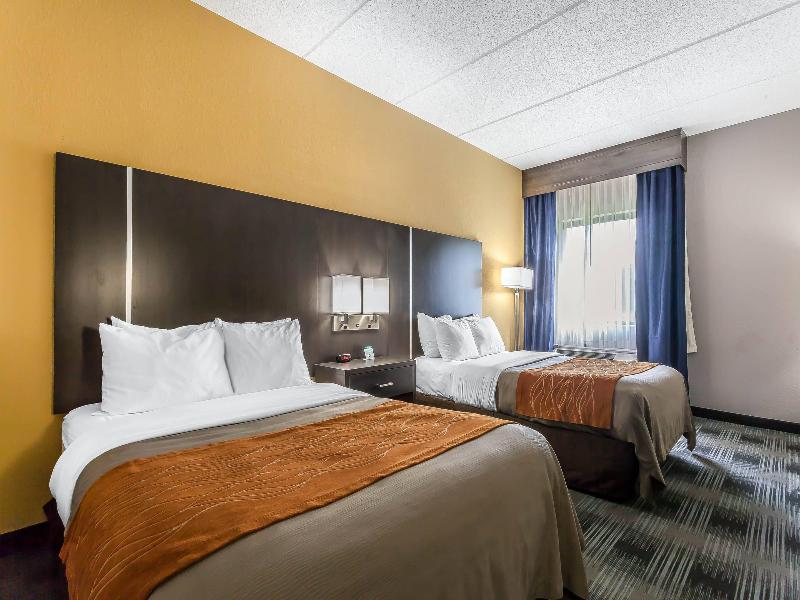 Comfort Inn Cleveland Airport image
