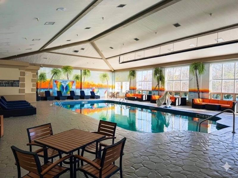 Comfort Inn Sandusky image