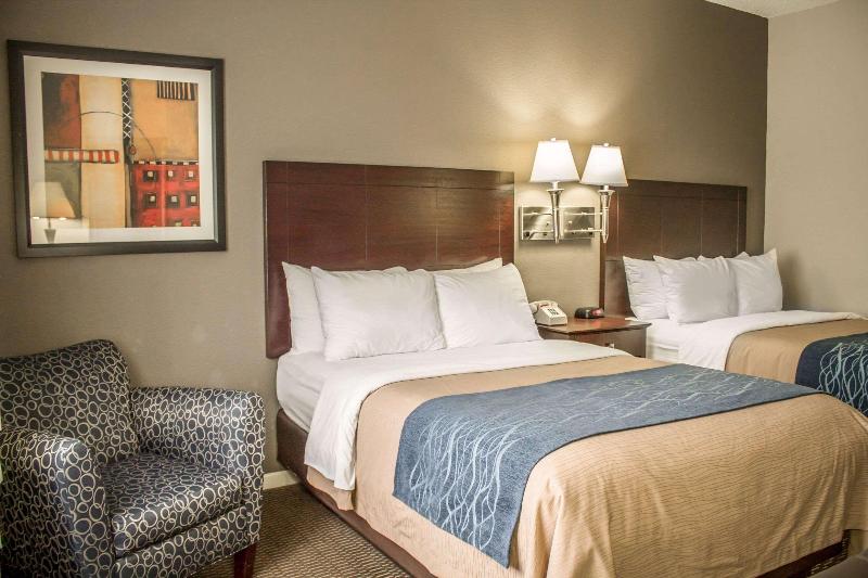 Comfort Inn Sandusky image