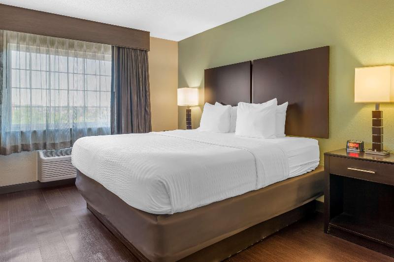 Best Western Hilliard Inn & Suites image