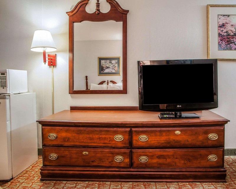 Econo Lodge Douglassville-Pottstown image