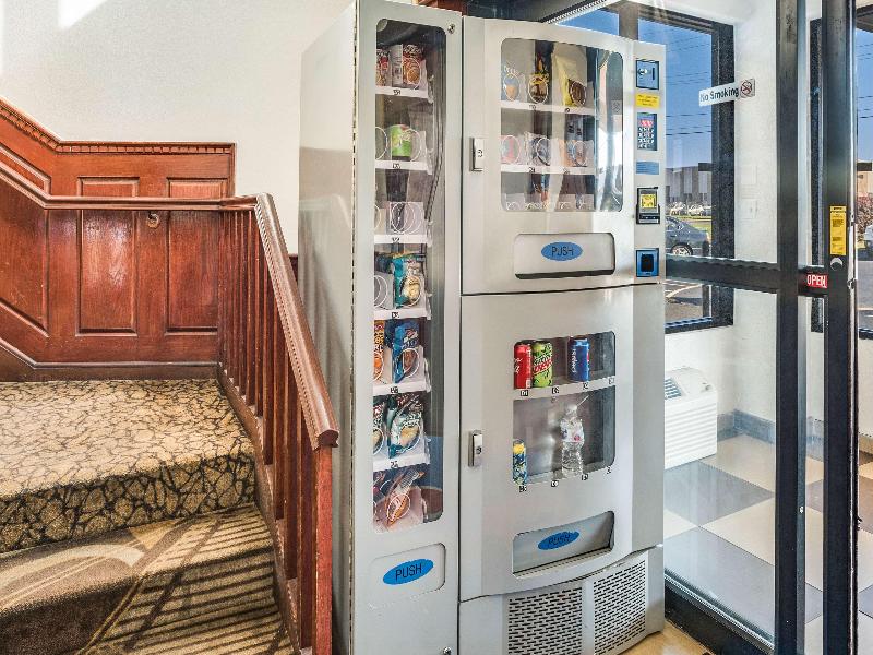 Comfort Inn (Levittown) image