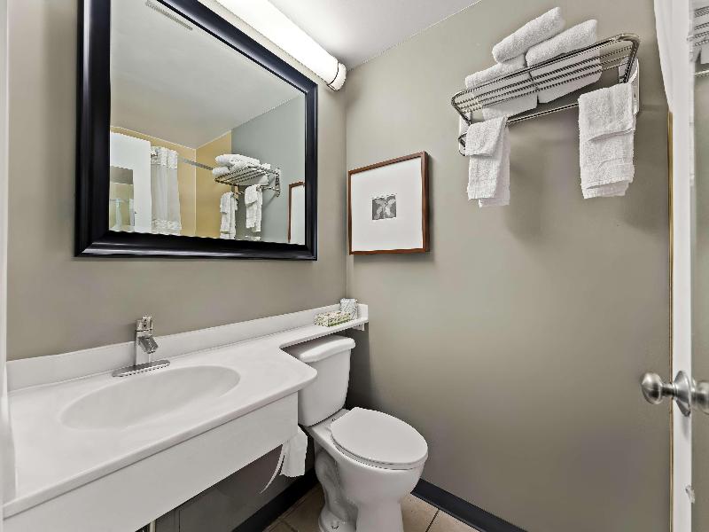 Knights Inn Montgomeryville image