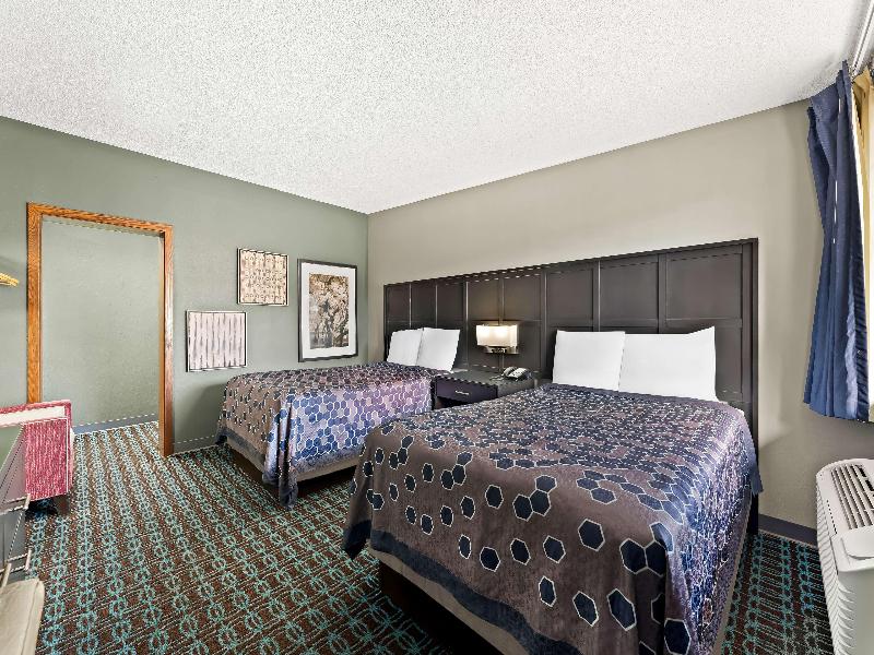 Knights Inn Montgomeryville image