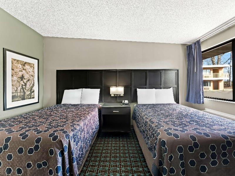 Knights Inn Montgomeryville image