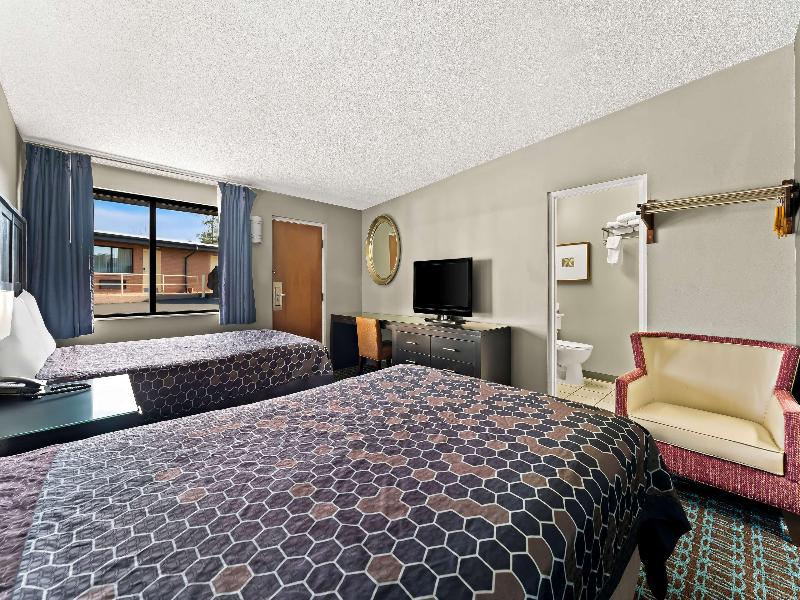 Knights Inn Montgomeryville image