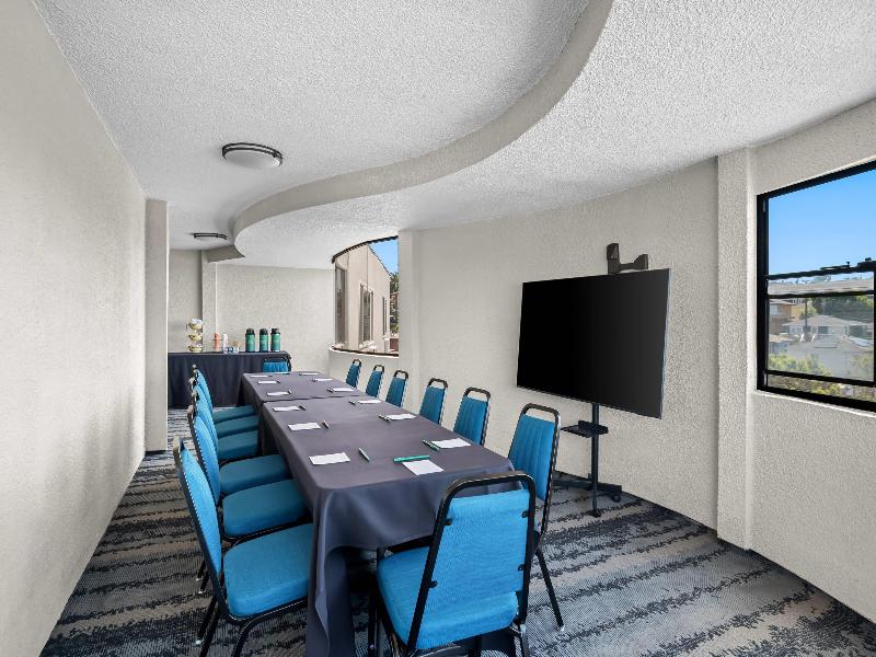 Quality Inn & Suites Hermosa Beach image