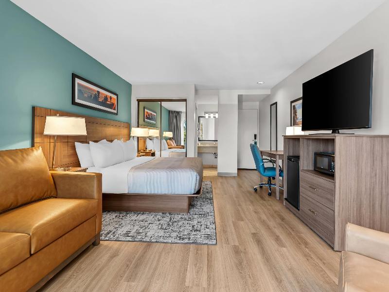 Quality Inn & Suites Hermosa Beach image