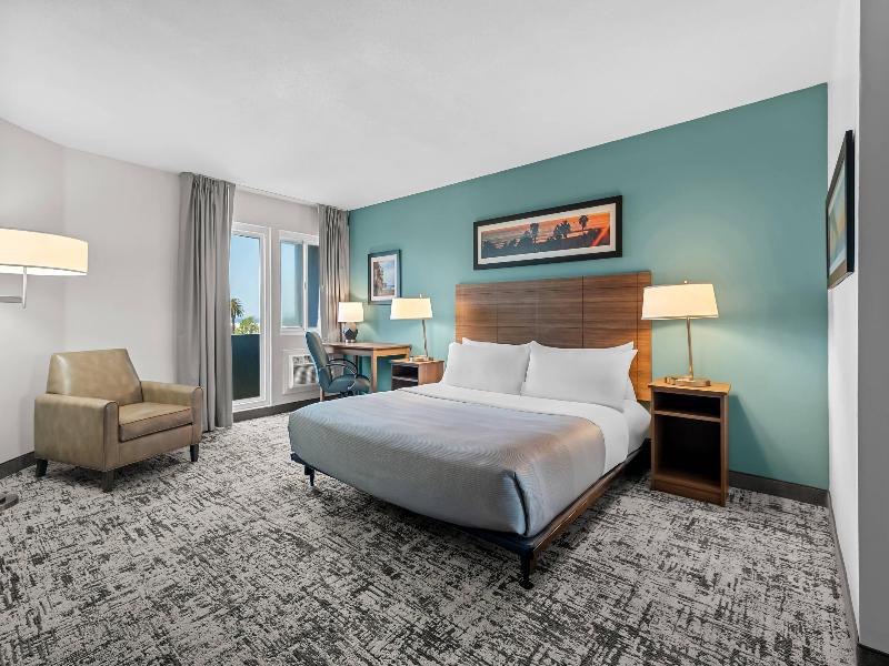 Quality Inn & Suites Hermosa Beach image
