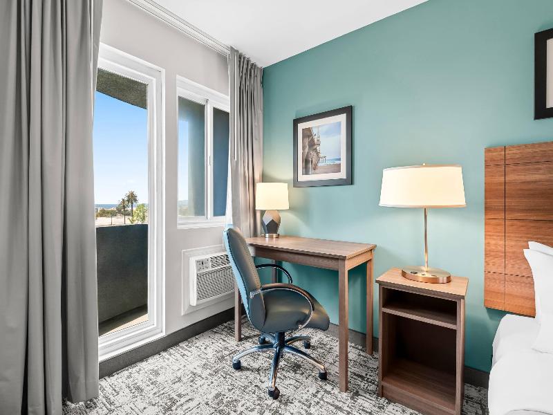 Quality Inn & Suites Hermosa Beach image