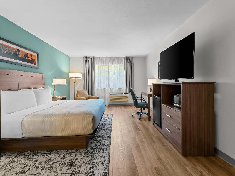 Quality Inn & Suites Hermosa Beach image