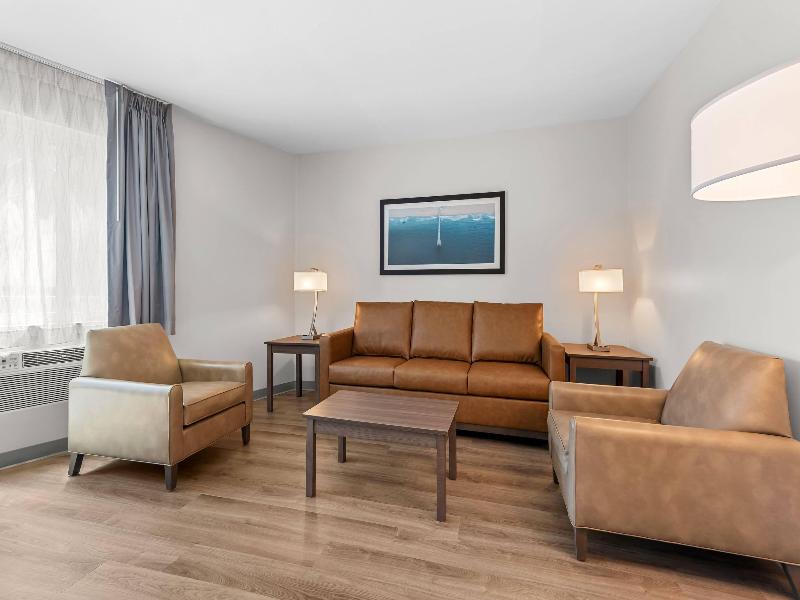 Quality Inn & Suites Hermosa Beach image