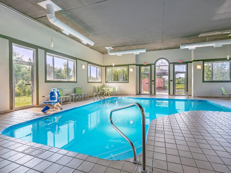 Comfort Inn & Suites Butler image