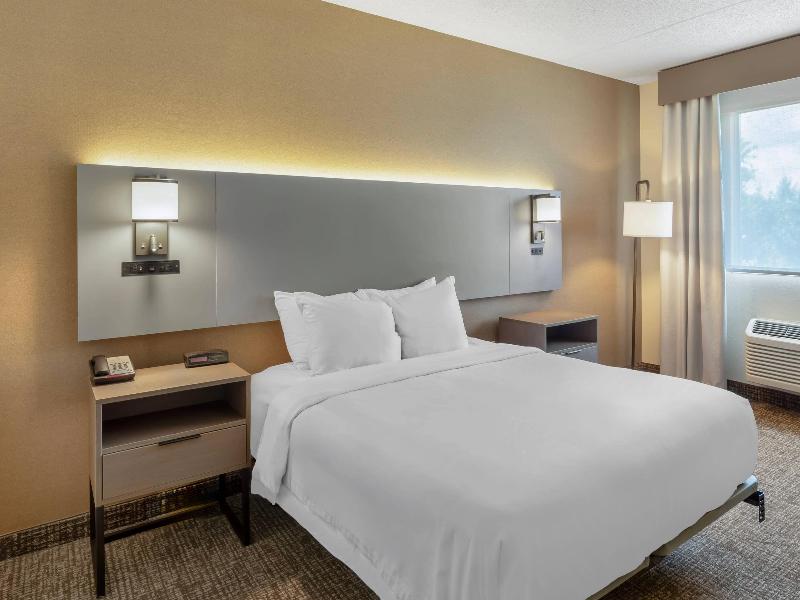 Comfort Inn & Suites Butler image