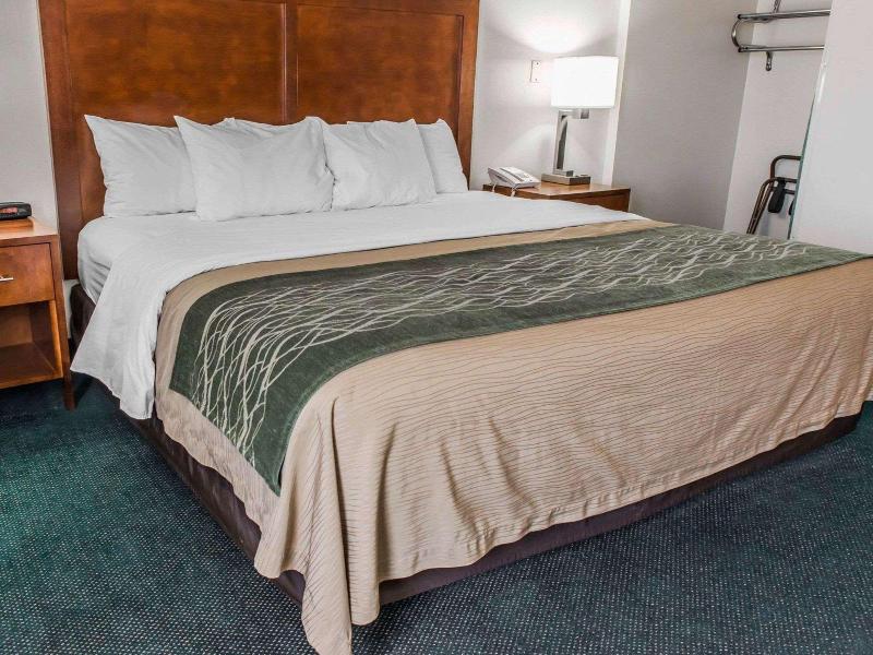 Quality Inn Waynesburg image