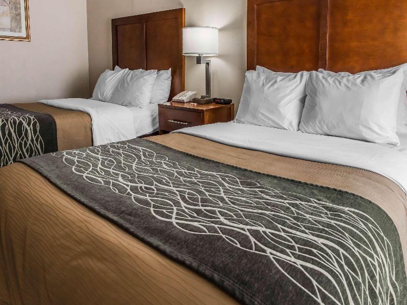 Quality Inn Waynesburg image