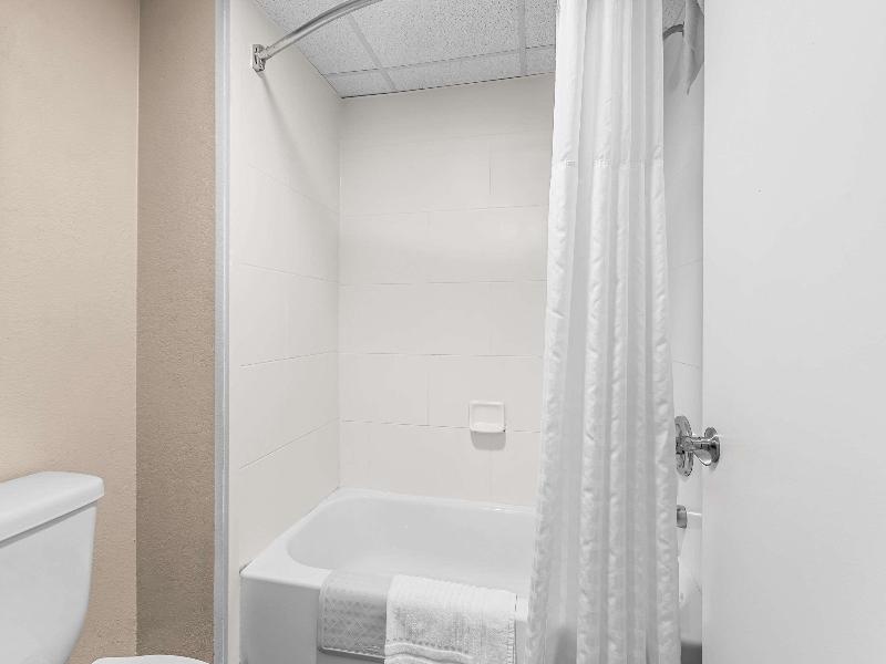 Comfort Inn Clinton image