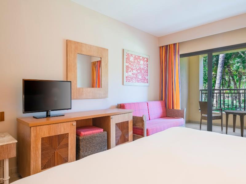 Iberostar Waves Bahia All Inclusive image