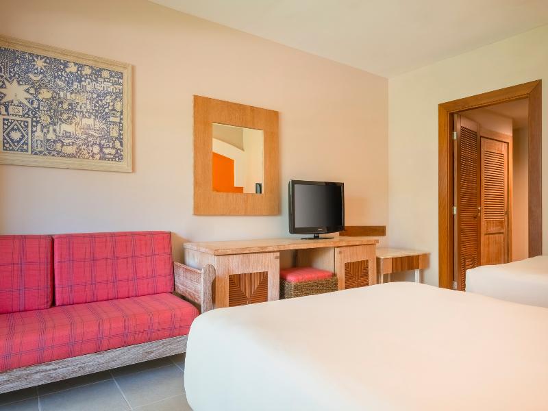 Iberostar Waves Bahia All Inclusive image