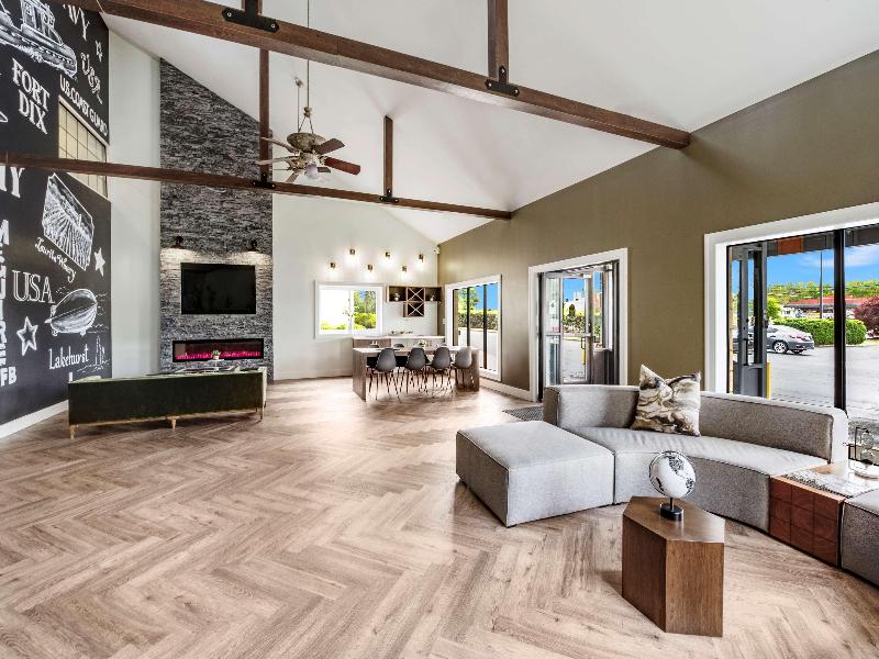 SureStay Plus Hotel by Best Western McGuire AFB Ja — view
