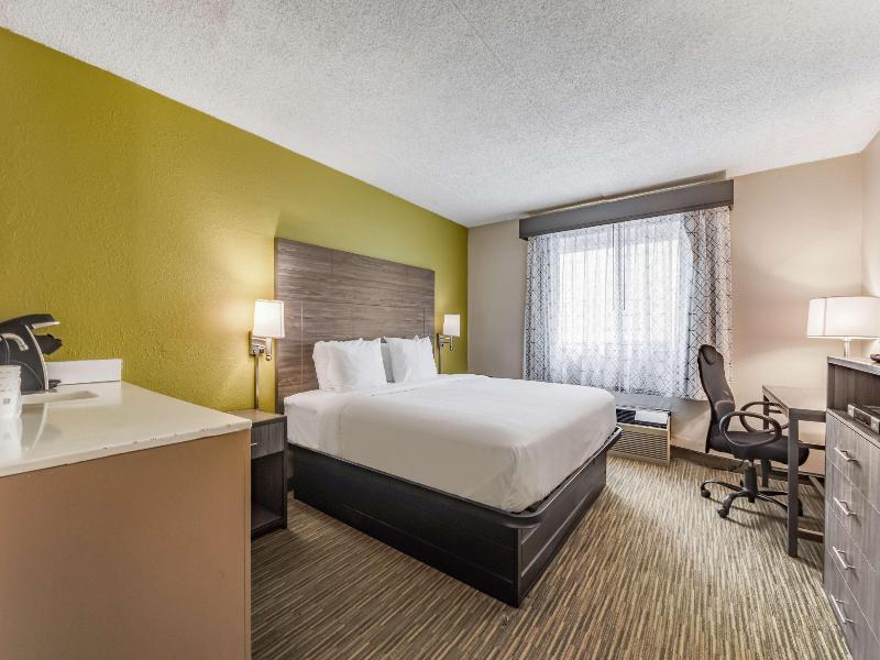 SureStay Plus Hotel by Best Western McGuire AFB Ja image