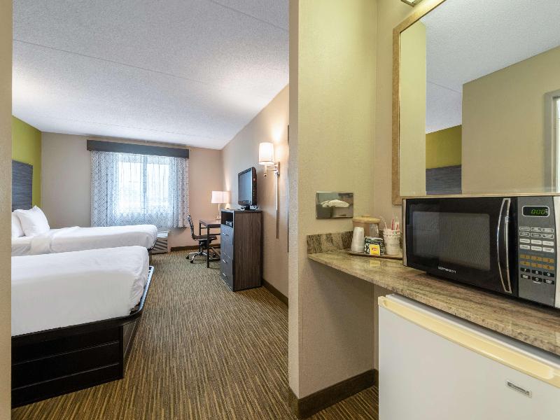 SureStay Plus Hotel by Best Western McGuire AFB Ja image