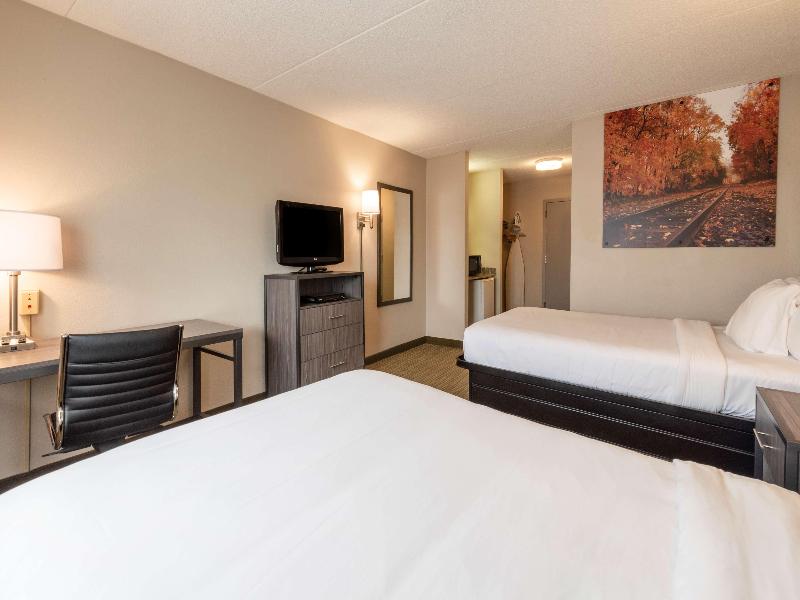 SureStay Plus Hotel by Best Western McGuire AFB Ja image