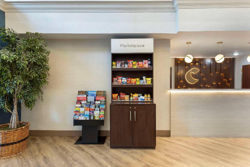 Comfort Suites East Brunswick - South River image
