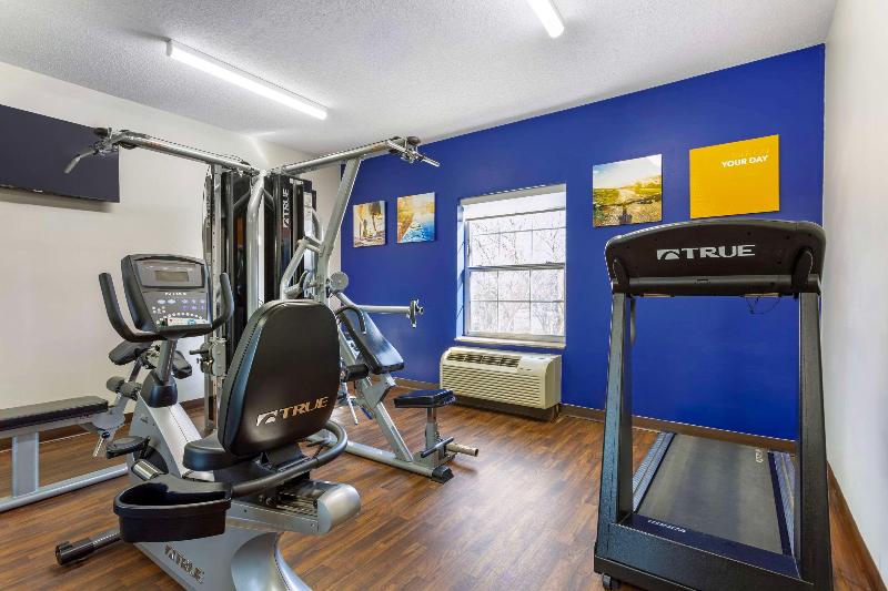 Comfort Suites East Brunswick - South River image