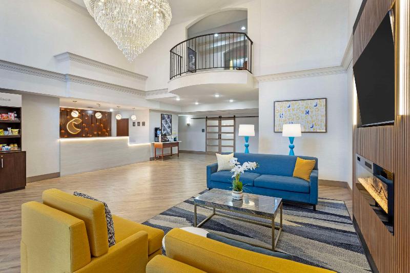 Comfort Suites East Brunswick - South River image