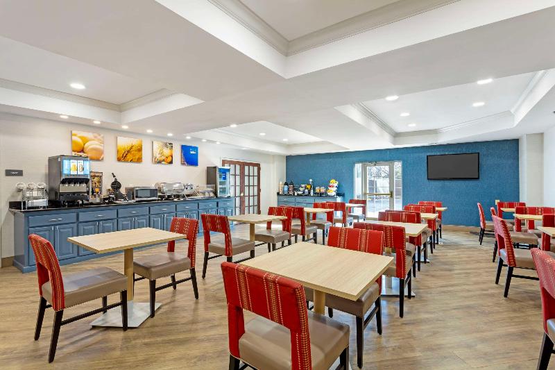 Comfort Suites East Brunswick - South River image